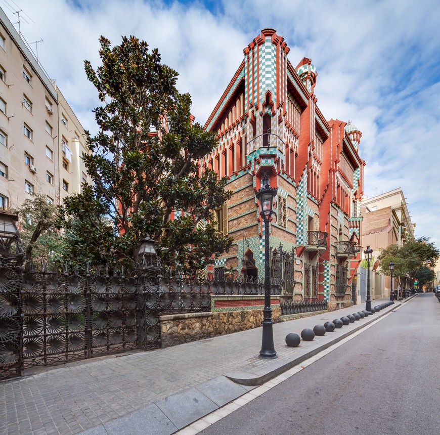 The Vivid and Colorful Restoration of Casa Vicens in Barcelona