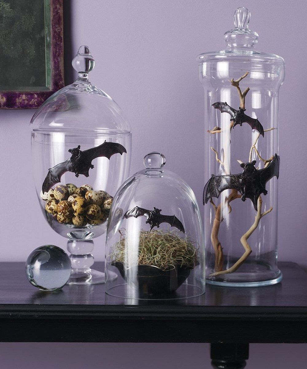 Pull Off A Sophisticated Look With These Halloween Decoration Ideas