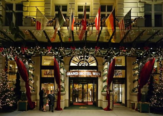 How 5 Luxury Hotels Are Celebrating The Holidays