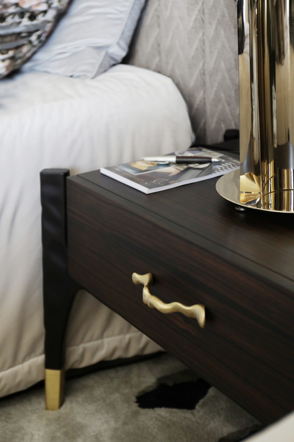 Luxury Nightstands How Highly Curated Drawer Handles Make a Change_6