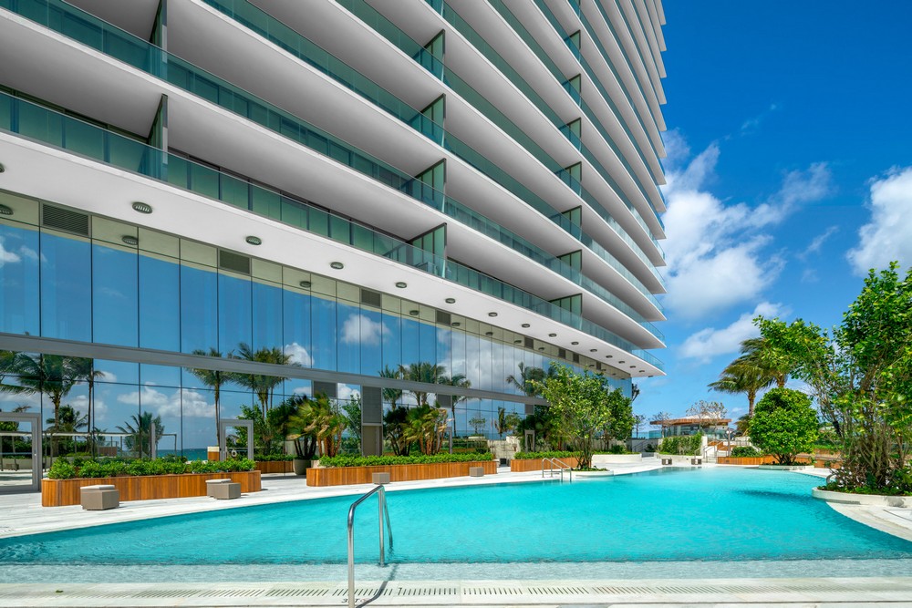 Luxury Residences The Grandiose the Armani-Casa Tower in Florida 1