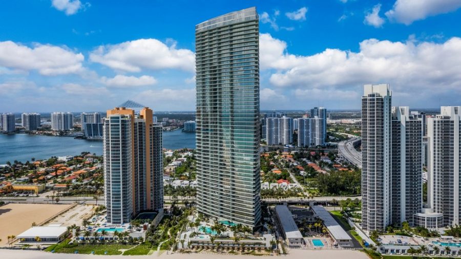 Luxury Residences: The Grandiose the Armani/Casa Tower in Florida