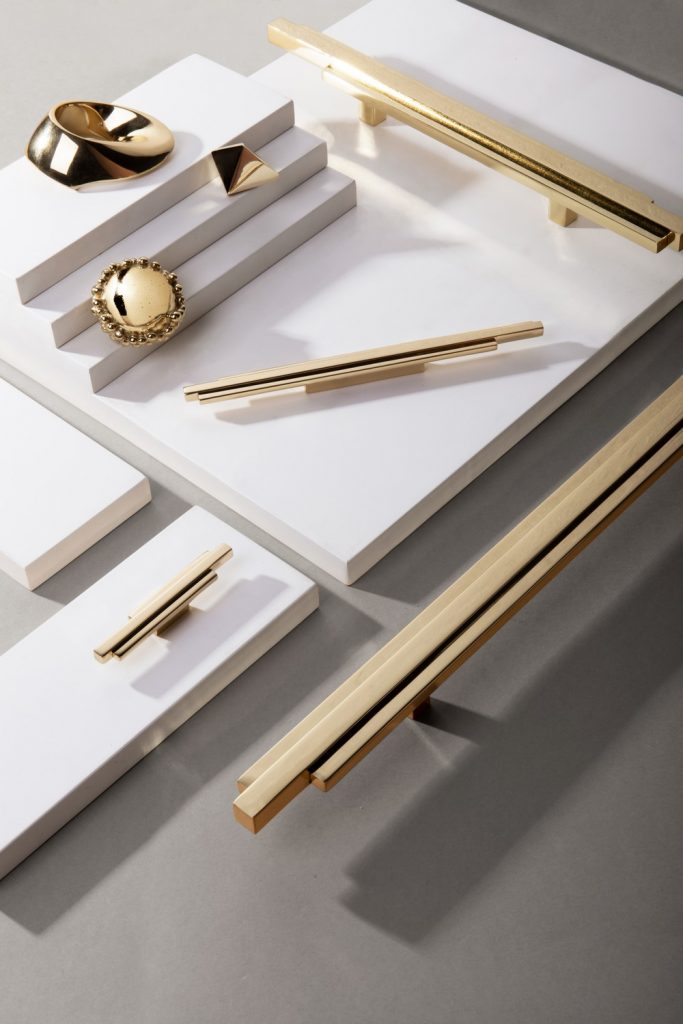 5 Cosmopolitan Decorative Hardware Pieces for Your Viewing Pleasure