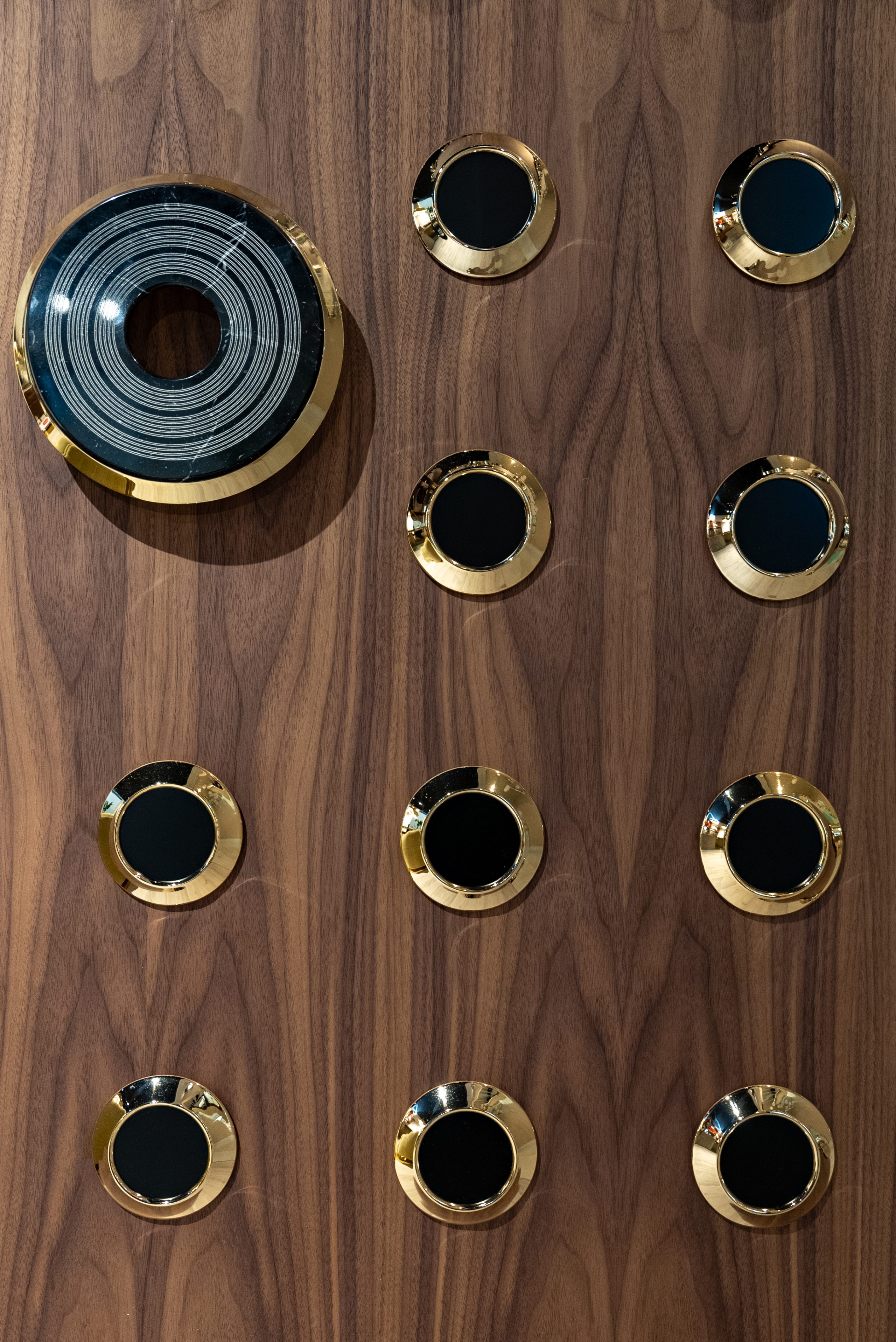 THE DOORWAY TO LUXURY: PULLCAST'S DEBUT OF EXQUISITE DOORS AT SALONE DEL MOBILE