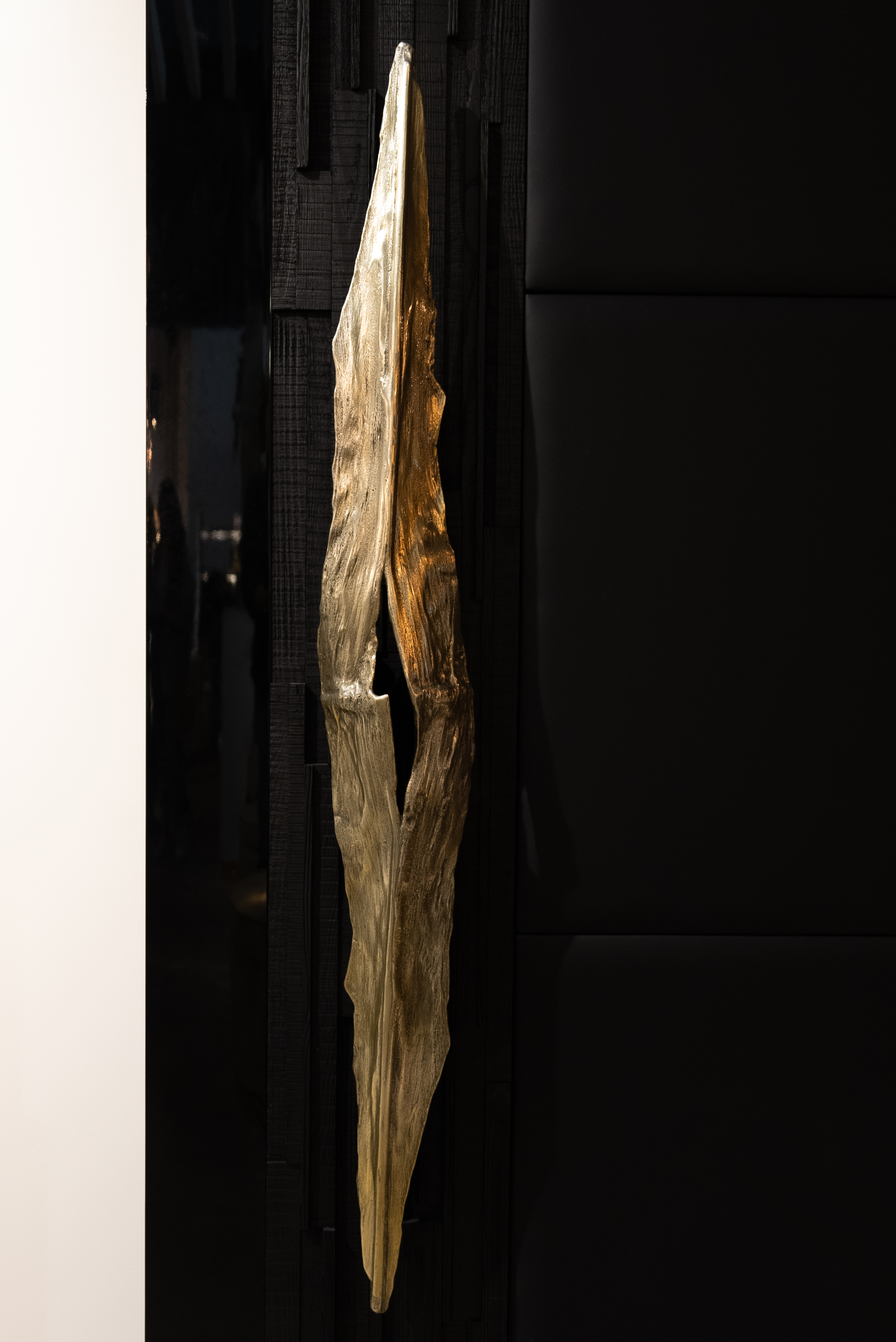 THE DOORWAY TO LUXURY: PULLCAST'S DEBUT OF EXQUISITE DOORS AT SALONE DEL MOBILE