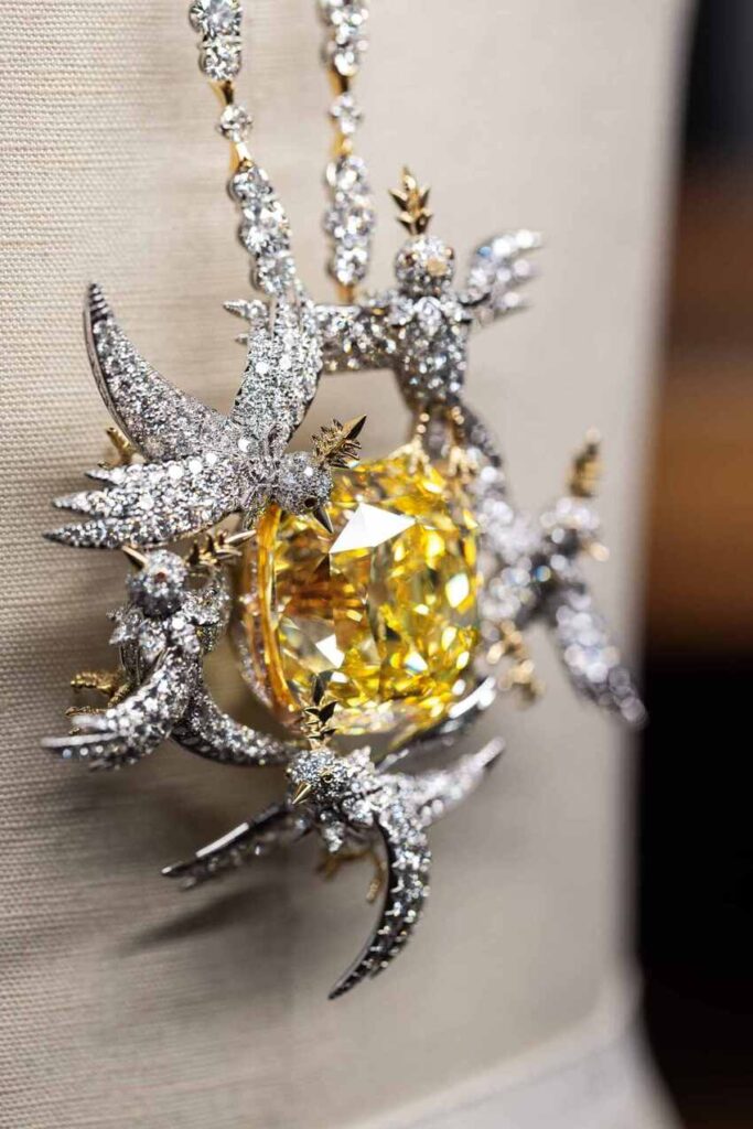 LUXURY JEWELRY: ICONIC PIECES THAT MADE HISTORY